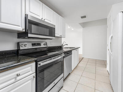 2100 Greenview Shores Boulevard, Wellington, FL 33414