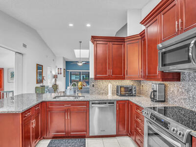 6099 Waldwick Circle, Delray Beach, FL 33484