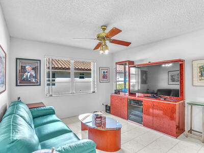 6099 Waldwick Circle, Delray Beach, FL 33484