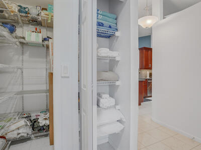 6099 Waldwick Circle, Delray Beach, FL 33484