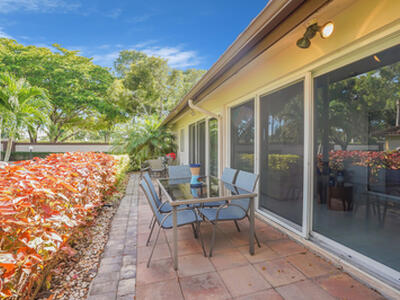 6099 Waldwick Circle, Delray Beach, FL 33484