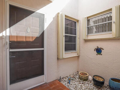 6099 Waldwick Circle, Delray Beach, FL 33484