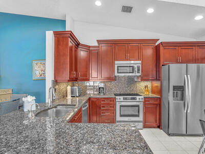 6099 Waldwick Circle, Delray Beach, FL 33484