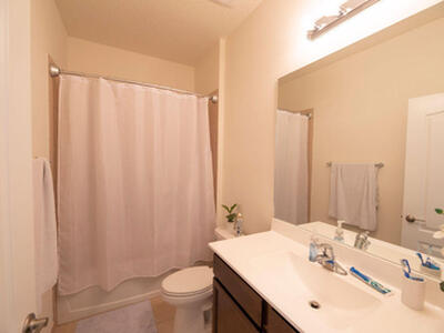 8148 NW Greenbank Circle, Port Saint Lucie, FL 34987