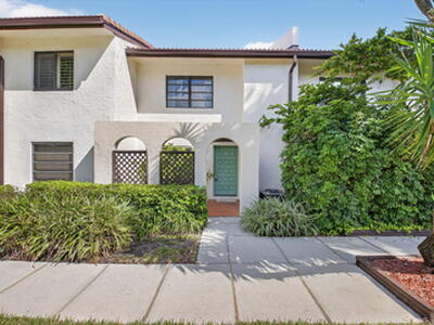 21698 Cypress Road, Boca Raton, FL 33433