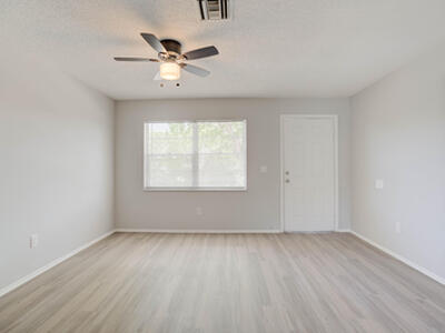 6600 Jupiter Gardens Boulevard, Jupiter, FL 33458