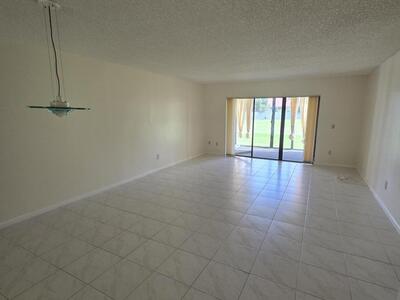 9187 Norte Lago, Boca Raton, FL 33428