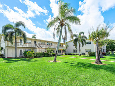 116 Salisbury E, West Palm Beach, FL 33417