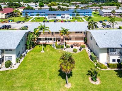 116 Salisbury E, West Palm Beach, FL 33417