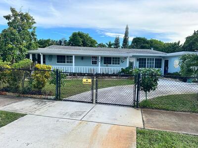 104 NE 16th Avenue, Boynton Beach, FL 33435