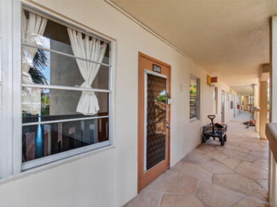 2048 Newcastle C, Boca Raton, FL 33434