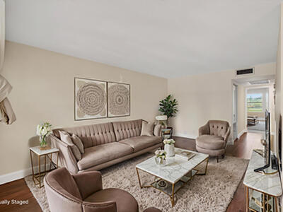 2048 Newcastle C, Boca Raton, FL 33434