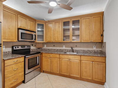 2048 Newcastle C, Boca Raton, FL 33434