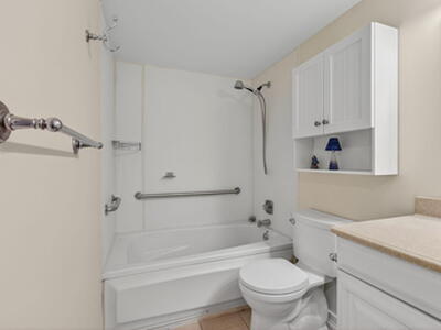 2048 Newcastle C, Boca Raton, FL 33434