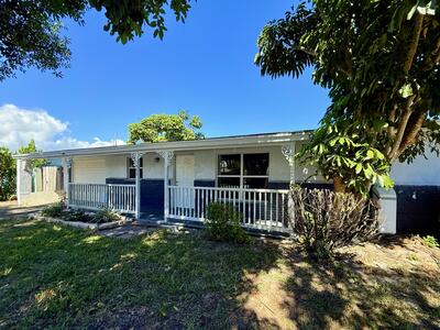 1455 NE Silver Maple Way, Jensen Beach, FL 34957