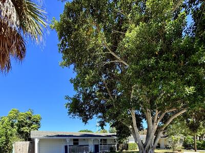 1455 NE Silver Maple Way, Jensen Beach, FL 34957