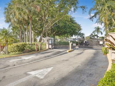 600 Executive Center Drive, West Palm Beach, FL 33401