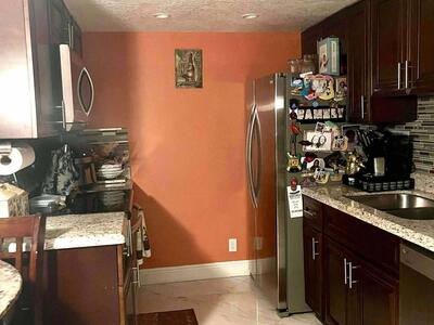 600 Executive Center Drive, West Palm Beach, FL 33401