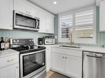 320 S Ocean Boulevard, Delray Beach, FL 33483