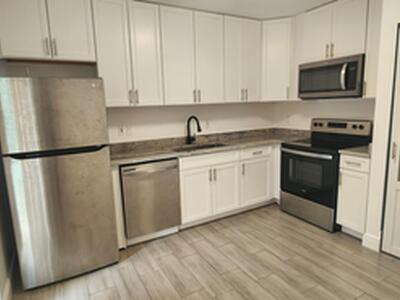 9077 W Highland Pines Boulevard, Palm Beach Gardens, FL 33418