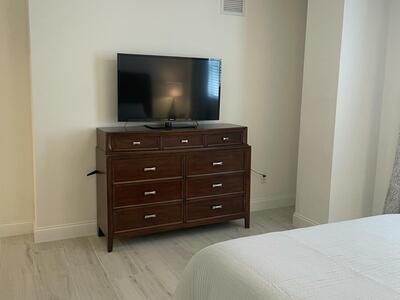 600 S Dixie Highway, West Palm Beach, FL 33401