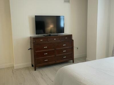 600 S Dixie Highway, West Palm Beach, FL 33401