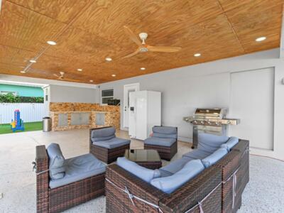 2128 Dock Street, West Palm Beach, FL 33401