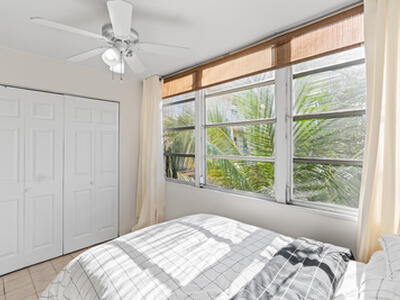 2520 NE 1st Court, Boynton Beach, FL 33435