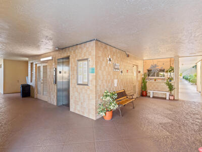 2520 NE 1st Court, Boynton Beach, FL 33435