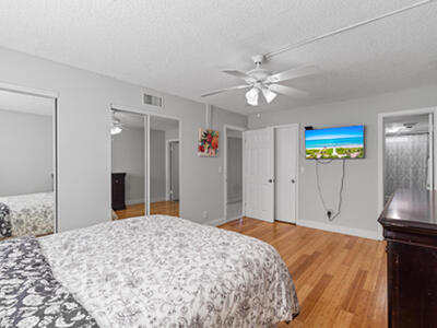 2520 NE 1st Court, Boynton Beach, FL 33435