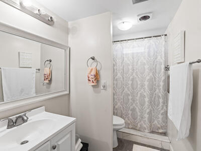 2520 NE 1st Court, Boynton Beach, FL 33435