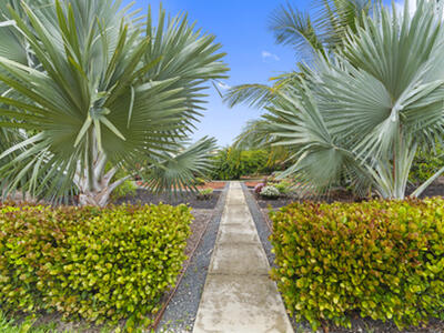 2520 NE 1st Court, Boynton Beach, FL 33435