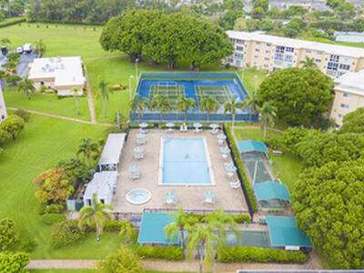 2520 NE 1st Court, Boynton Beach, FL 33435