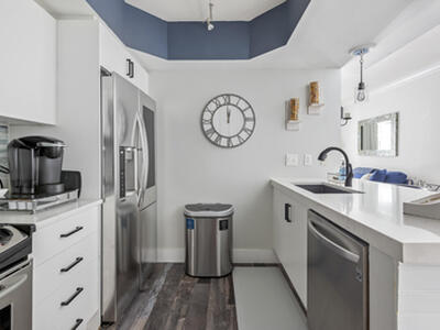 600 S Dixie Highway, West Palm Beach, FL 33401