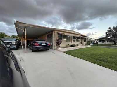 8888 Kings Drive, Boynton Beach, FL 33436