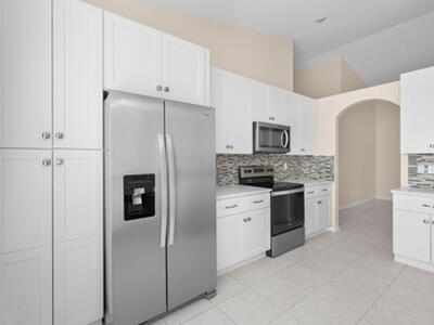 6980 SE Twin Oaks Circle, Stuart, FL 34997