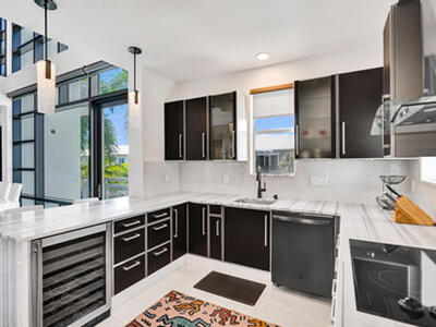 365 SE 6th Avenue, Delray Beach, FL 33483