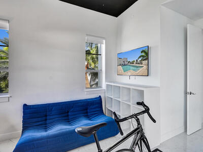 365 SE 6th Avenue, Delray Beach, FL 33483