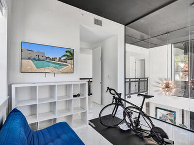 365 SE 6th Avenue, Delray Beach, FL 33483