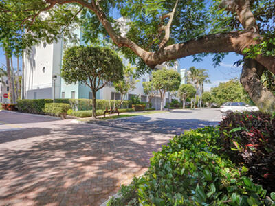 365 SE 6th Avenue, Delray Beach, FL 33483