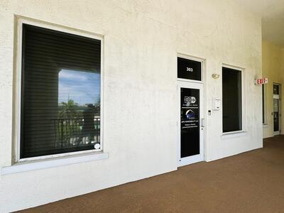 2465 Mercer Avenue, West Palm Beach, FL 33401