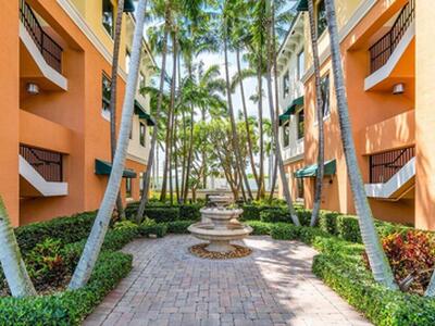 2465 Mercer Avenue, West Palm Beach, FL 33401