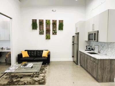 2465 Mercer Avenue, West Palm Beach, FL 33401