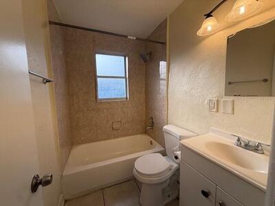 1913 Division Avenue, West Palm Beach, FL 33407