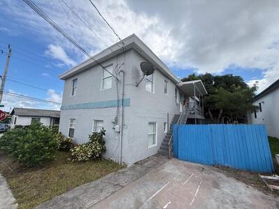 1913 Division Avenue, West Palm Beach, FL 33407