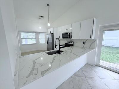 34 Paxford Lane, Boynton Beach, FL 33426