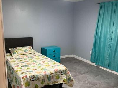 514 Waylaid Avenue SW, Palm Bay, FL 32908