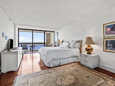 1900 Consulate Place, West Palm Beach, FL 33401