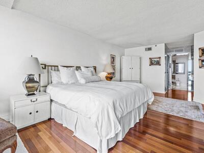 1900 Consulate Place, West Palm Beach, FL 33401