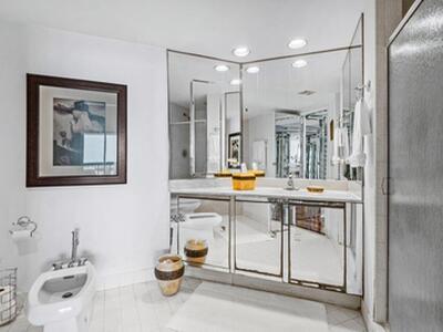 1900 Consulate Place, West Palm Beach, FL 33401